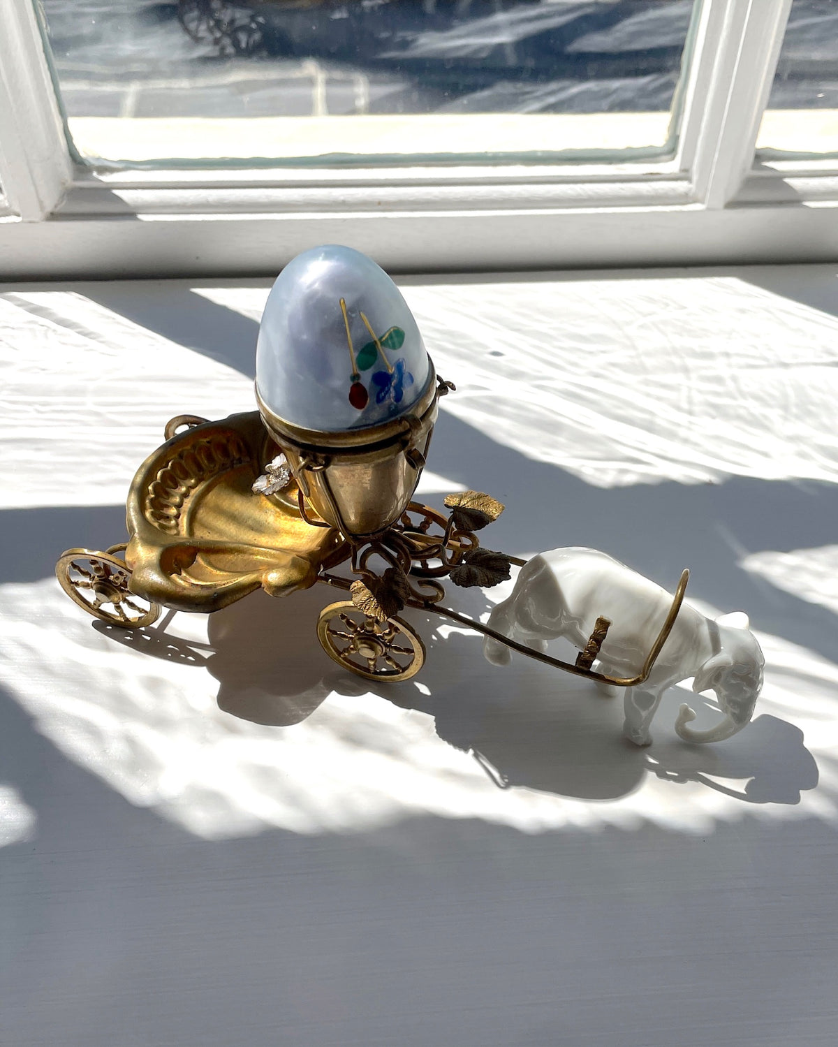 Palais Royal Egg Perfume Holder, In Shape Of A Carriage Pulled By Elephant