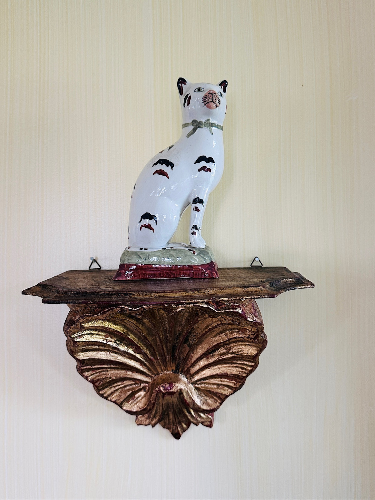 Vintage Ceramic Cat Figurine