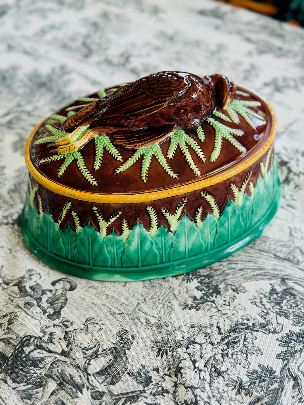 George Jones Game Pie Dish